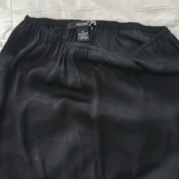 ALFANI Cold Shoulder Long Sleeve Top - Picture 5 of 8